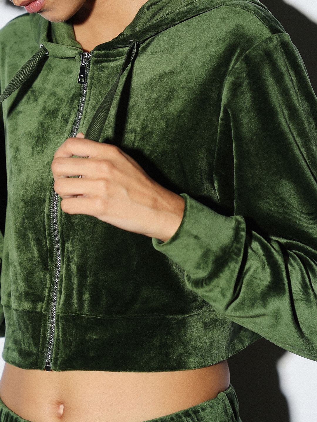 Green Cropped Velour Co-Ord Set Sweatshirt - Image 4