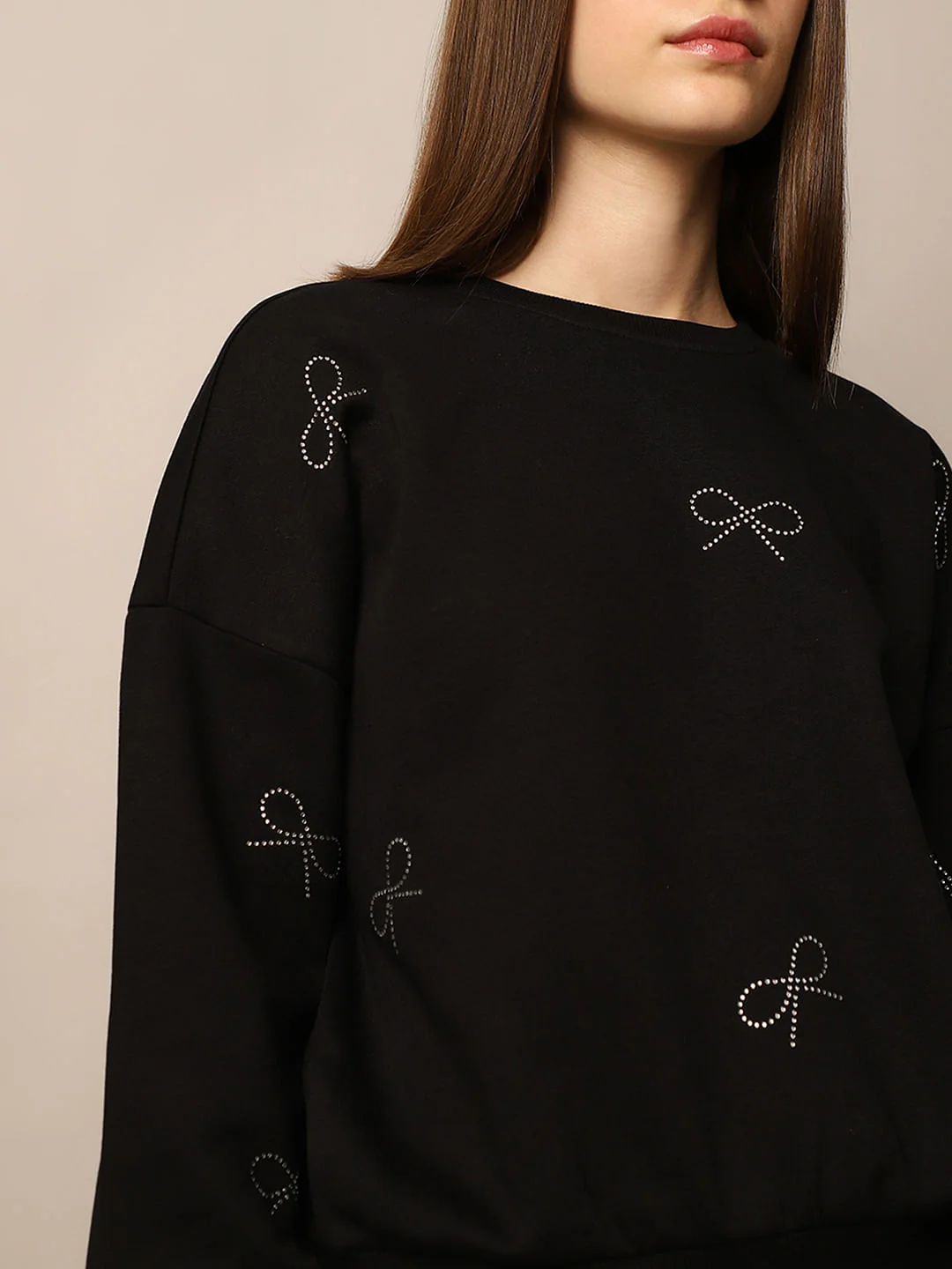 Black Bow Embllished Pullover - Image 4