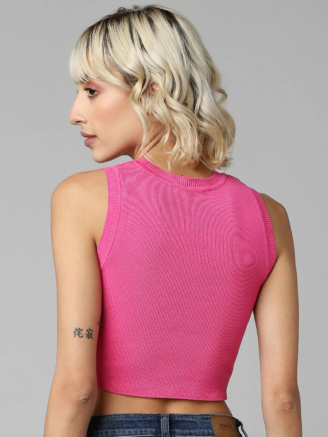 Hot Pink Knit Crop Top - Image 5
