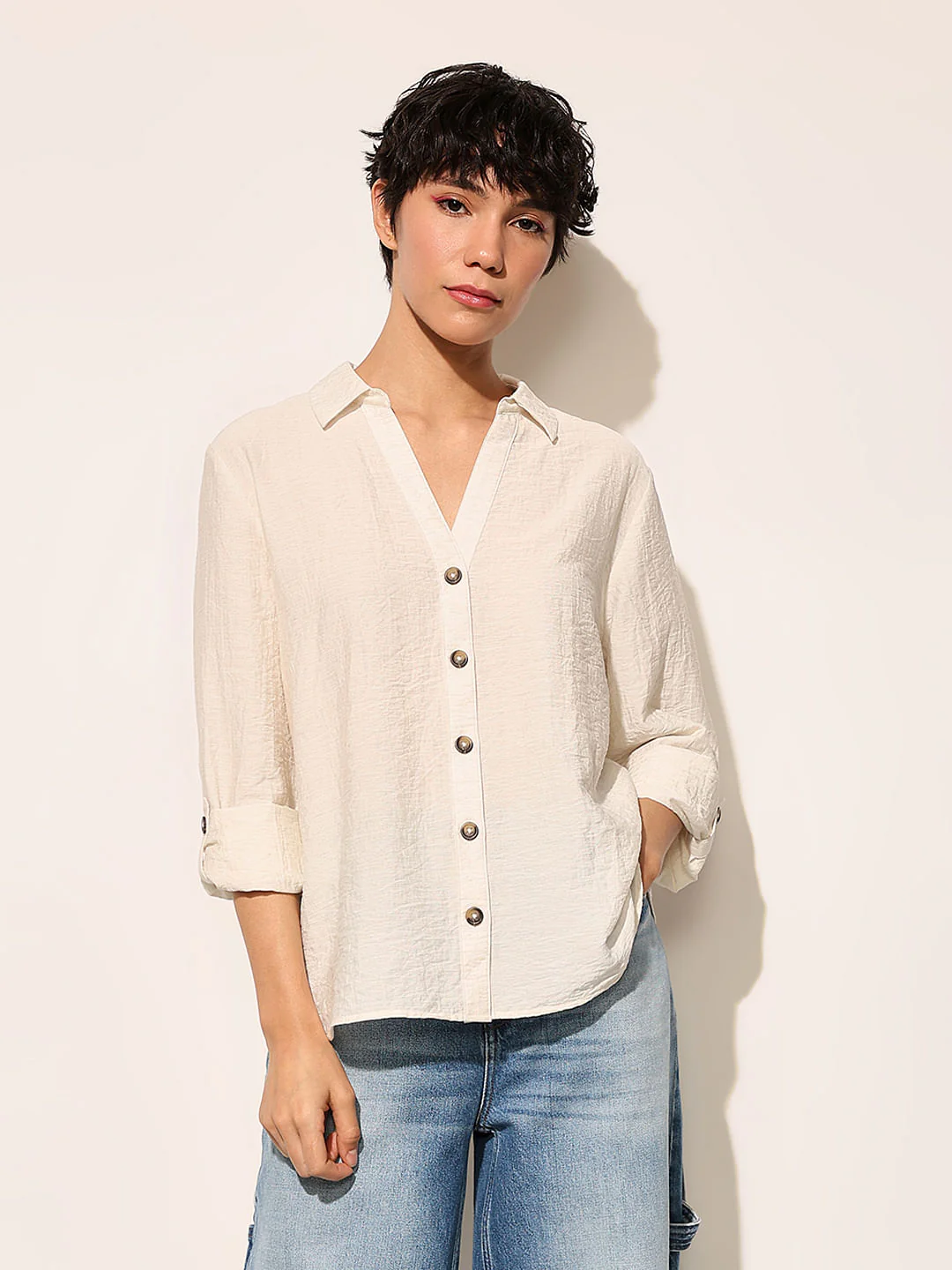 White Linen Blend Fold Up Shirt - Image 3