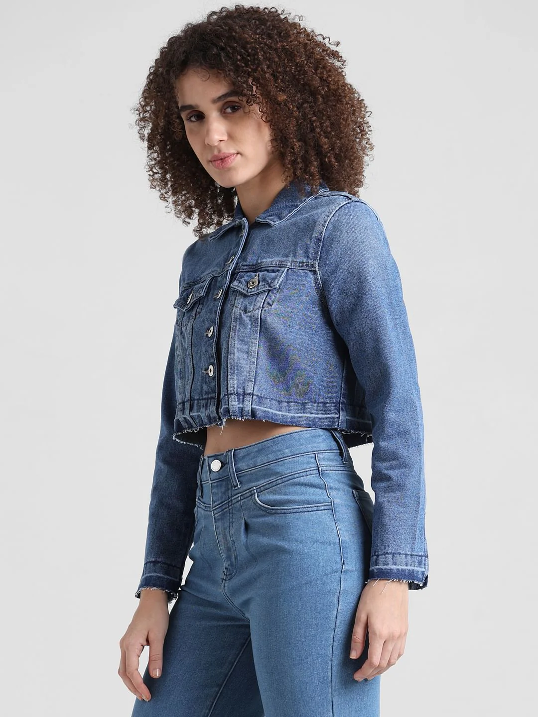 Blue Raw-Edge Cropped Denim Jacket - Image 5