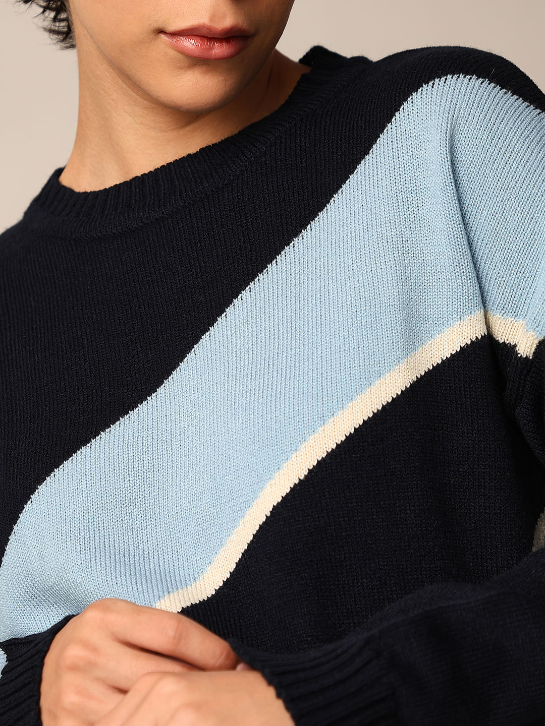Black Colourblocked Pullover - Image 4