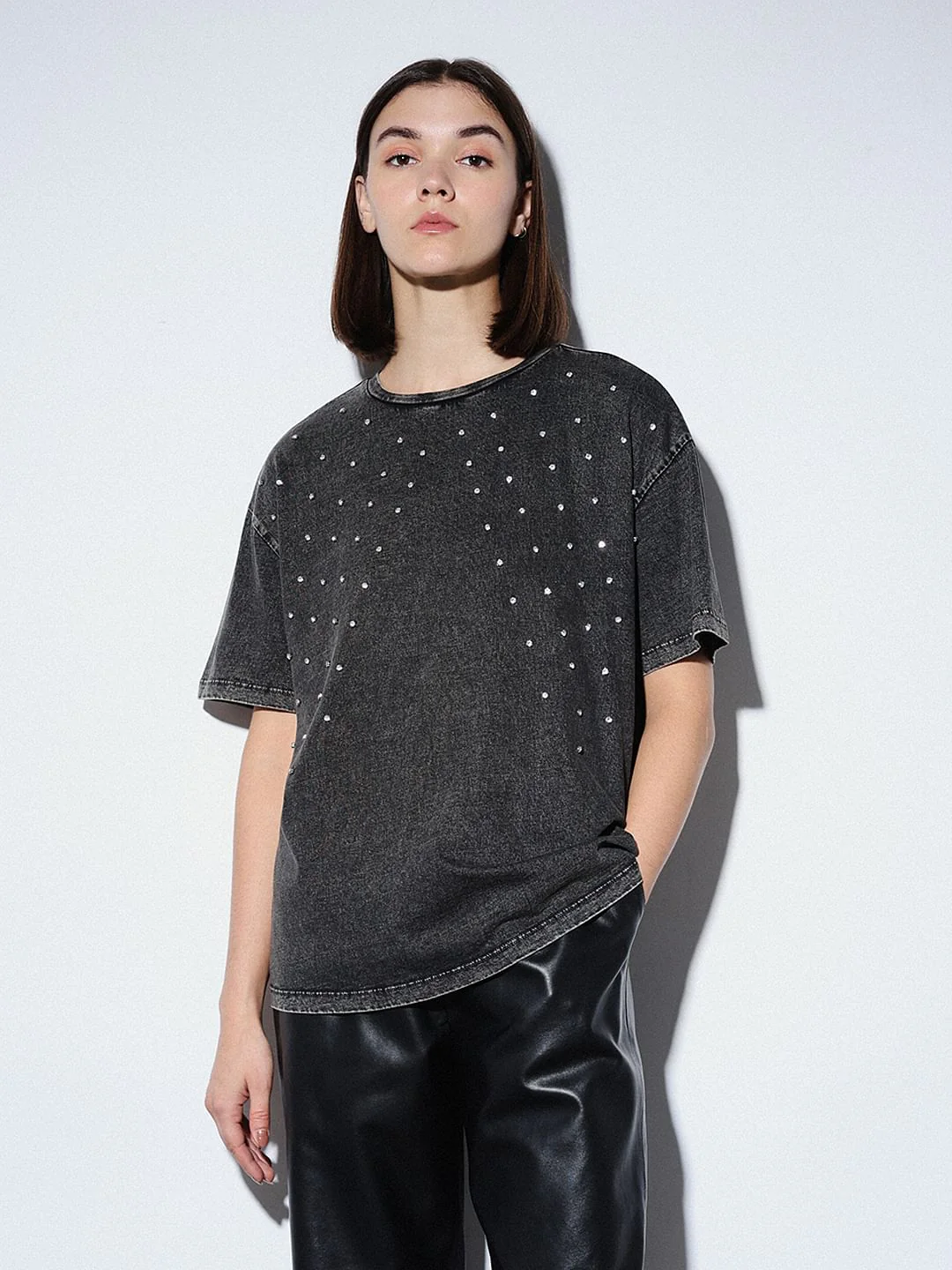 Black Embellished Washed T-Shirt - Image 4