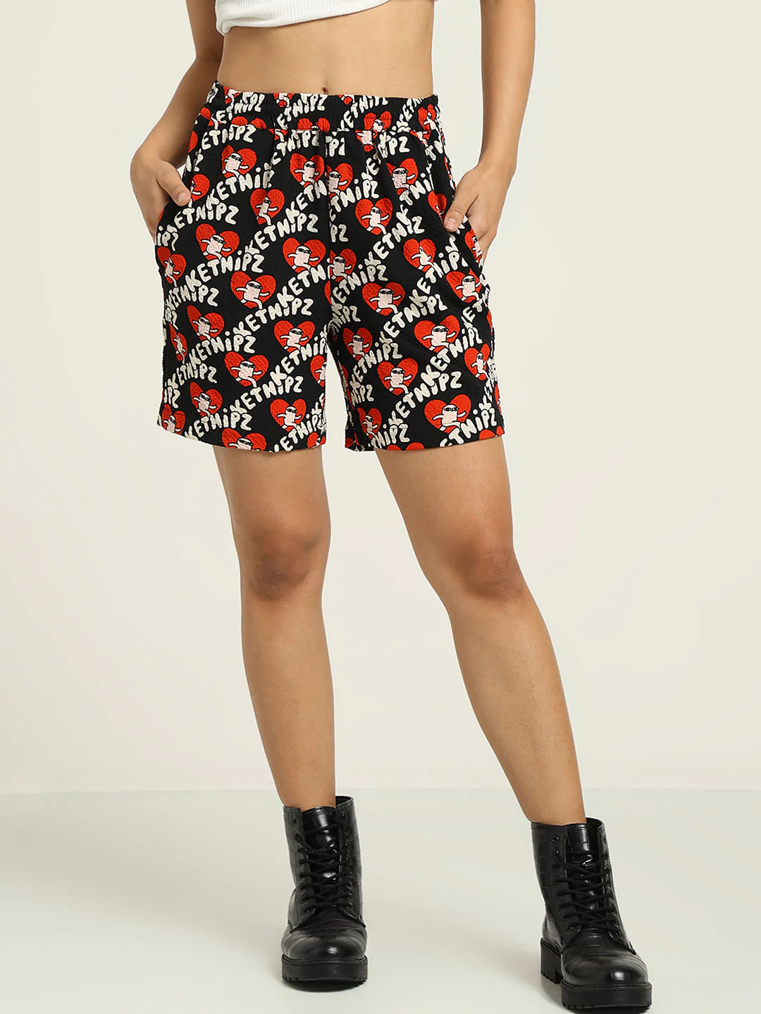 Ketnipz Black Unisex Printed Co-Ord Set Shorts - Image 4