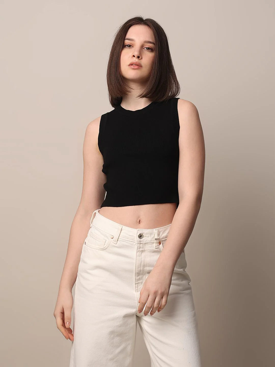 Cropped Ribbed Tank Top - Image 3