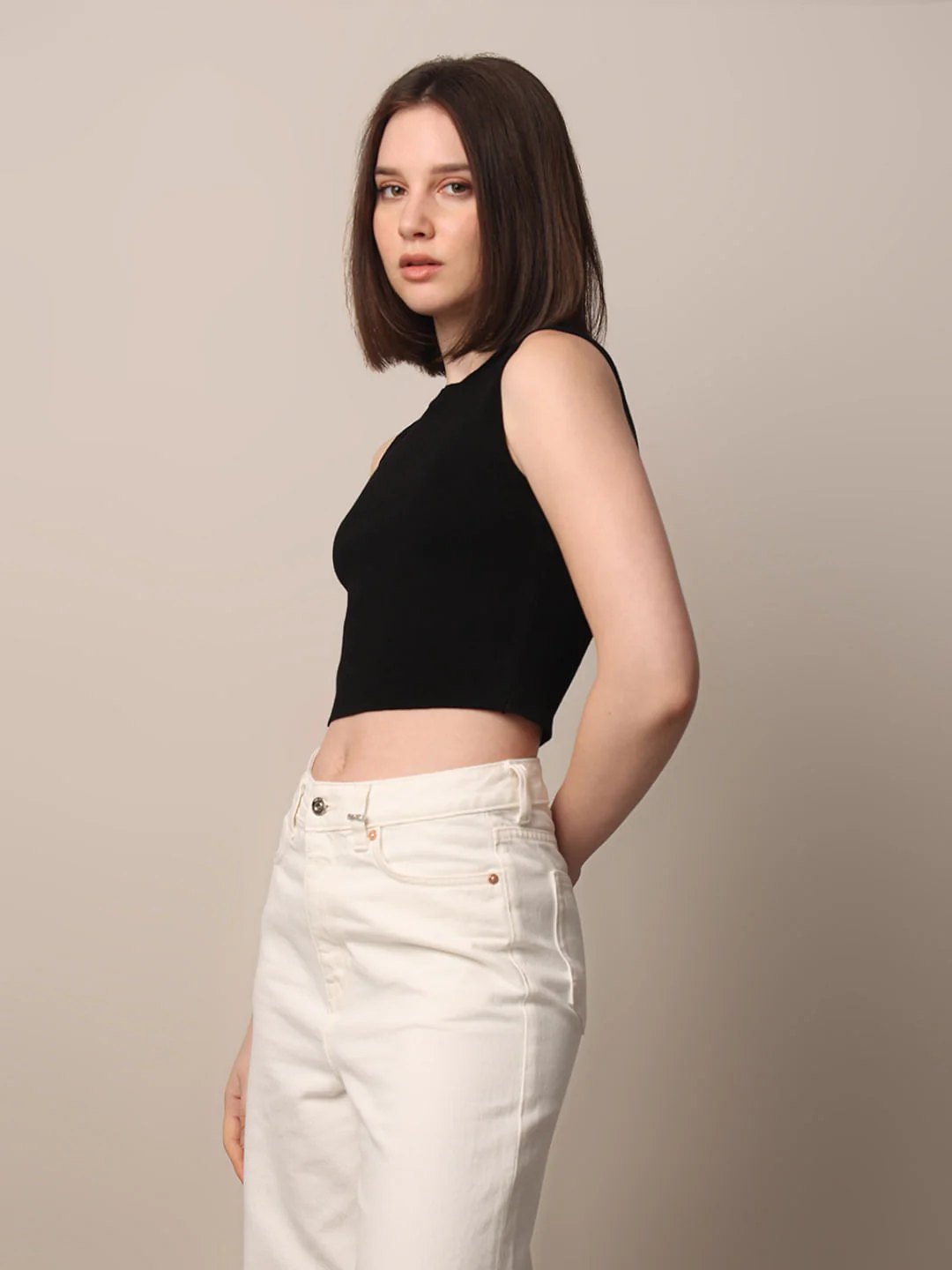 Cropped Ribbed Tank Top - Image 5