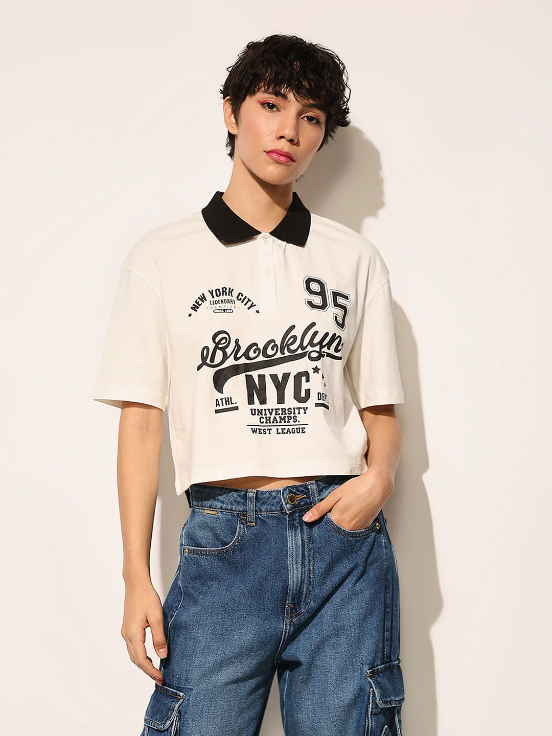 White Printed Cropped T-Shirt - Image 3
