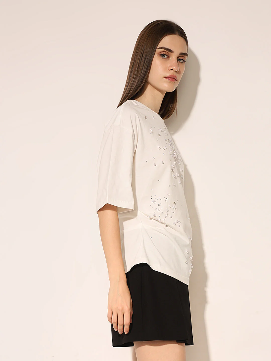 White Pearl Embellished T-shirt - Image 5