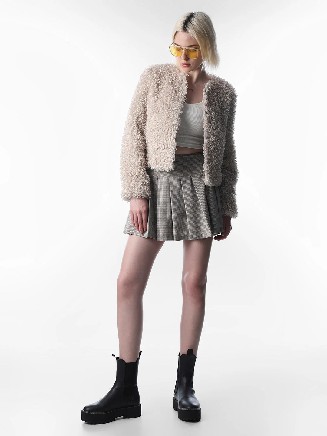 Beige Faux Fur Cropped Jacket - Image 2