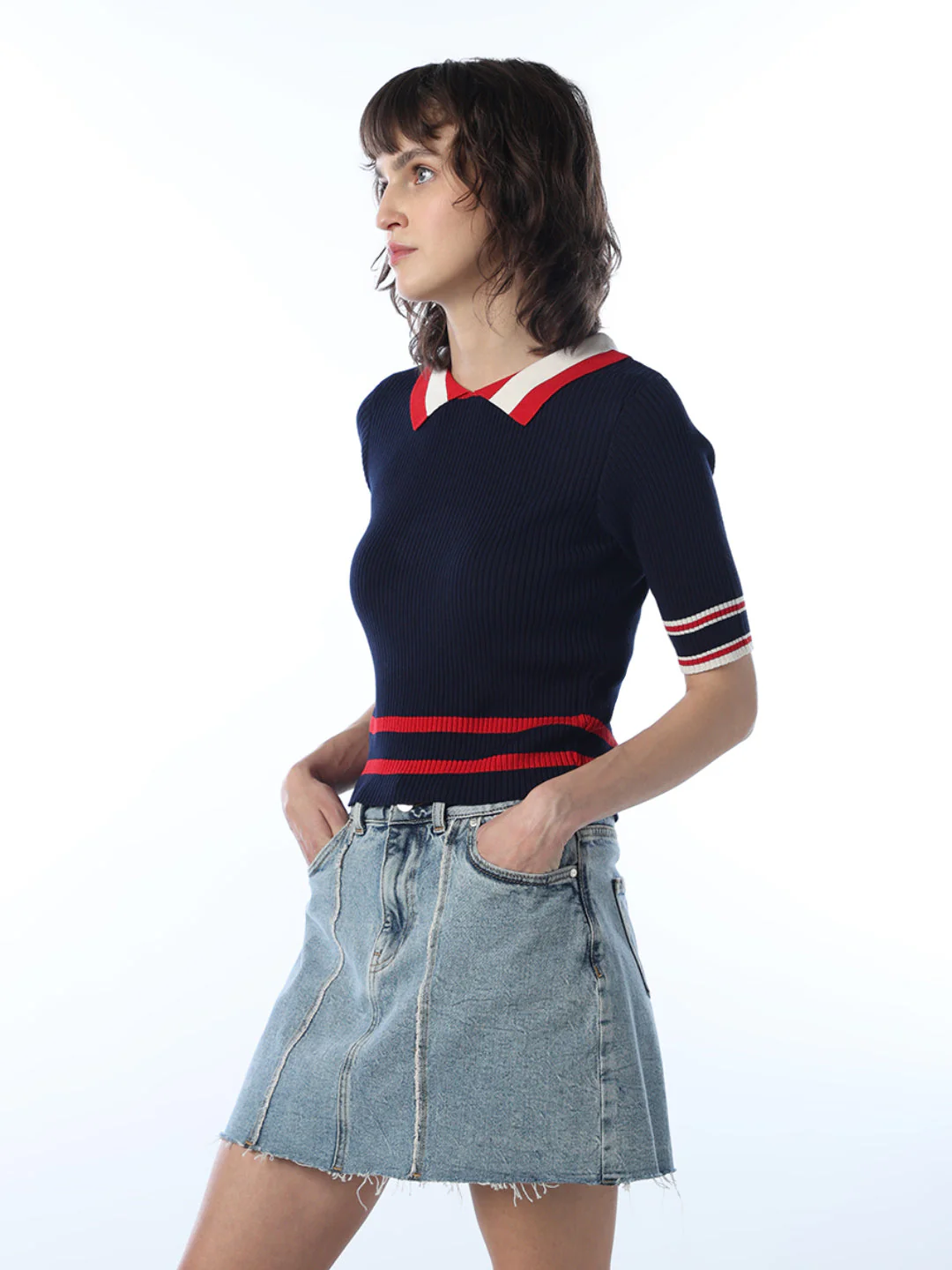 Fitted Collared Knit T-shirt - Image 5